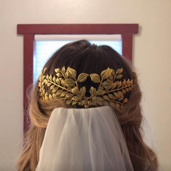 Brand New Gold Tone Metal Leaf Crown +BONUS - Picture 6 of 8